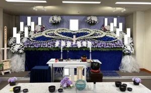 N様 東松山斎場 葬儀時の生花祭壇写真