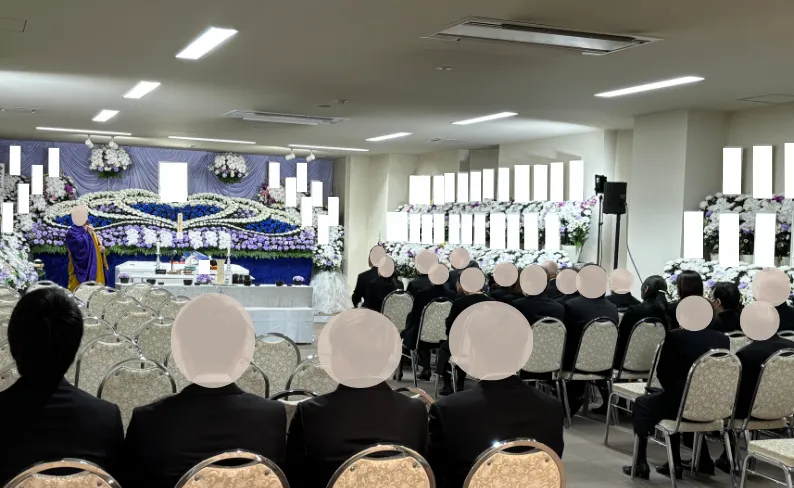 N様 東松山斎場の通夜後のお坊さんによる法話の様子の実際の写真